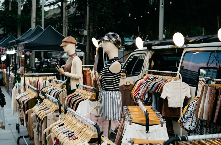  Mercado de pulgas e feiras de rua