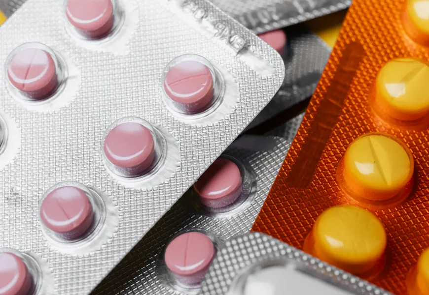 Qual a diferença entre medicamentos genéricos e de marca?