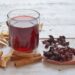 Benefícios do chá de hibisco para a saúde e as contraindicações