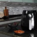 Nem papel alumínio, nem papel manteiga: veja o item essencial para usar na air fryer sem sujar