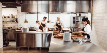 Essas 9 franquias vão te ajudar a empreender na área de alimentação a partir de R$10 mil