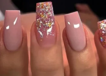 Alerta: unhas de gel podem causar câncer e infertilidade, diz Sociedade Brasileira de Dermatologia