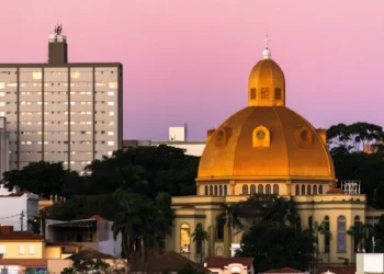 Cidade do interior de São Paulo conquista estudantes com educação superior de qualidade