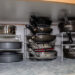 É fim das panelas empilhadas no seu armário da cozinha? Saiba mais!