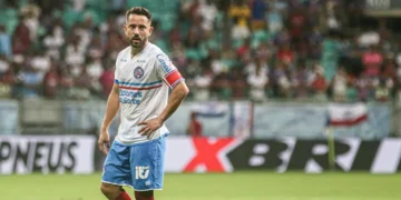 Everton Ribeiro, jogador do Bahia, é diagnosticado com câncer de tireoide: veja os sinais e sintomas