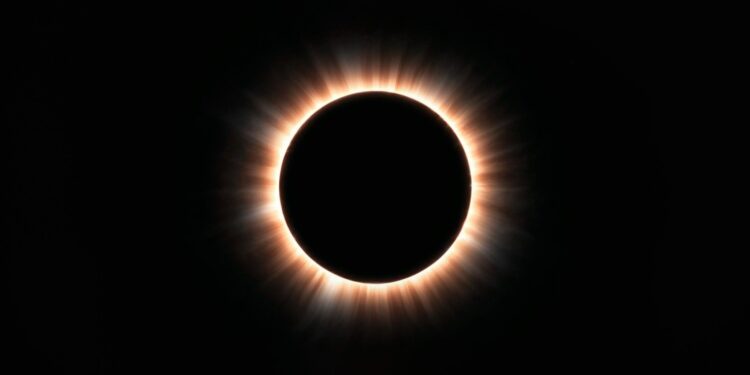 Eclipse solar mais longo do século deixará parte do mundo na escuridão