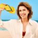 Apesar do boicote da direita, lojas da Havaianas lotam desde comercial "polêmico" com Fernanda Torres