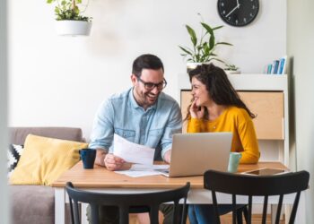 Empreender a dois dá certo? Confira dicas para impulsionar o negócio com o seu parceiro