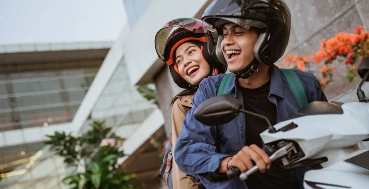 Multa salgada para motos com dois ocupantes a partir de 2026